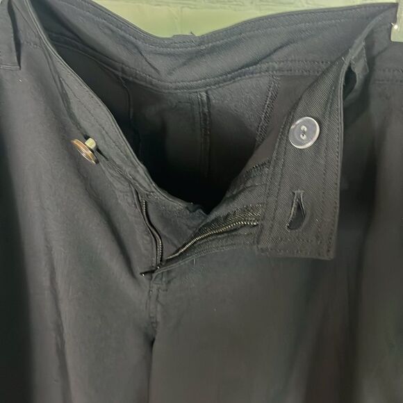 Lululemon Kahuna Shorts Size 36 - Picture 10 of 11